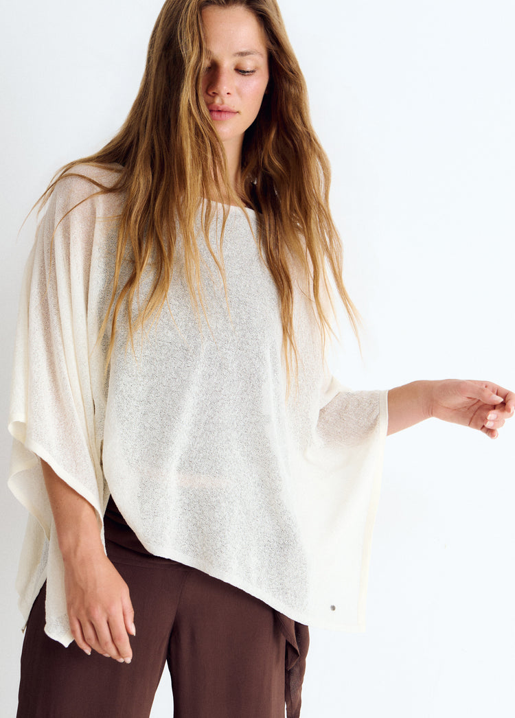 Feine Strickcape