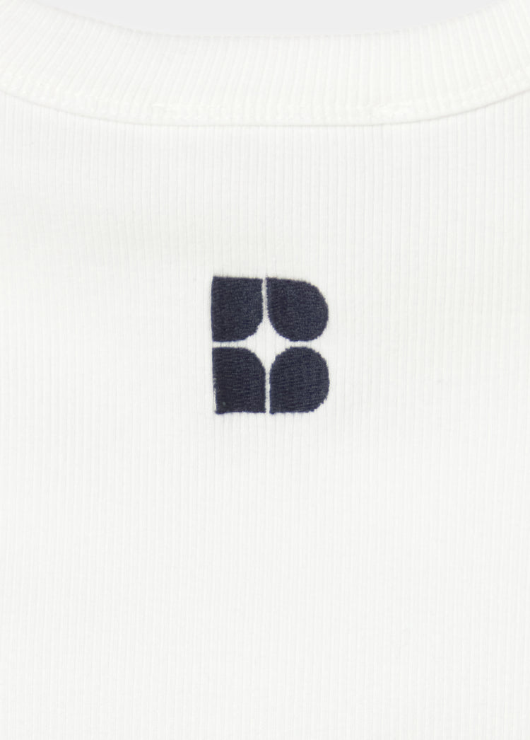 Top amb logo brodat