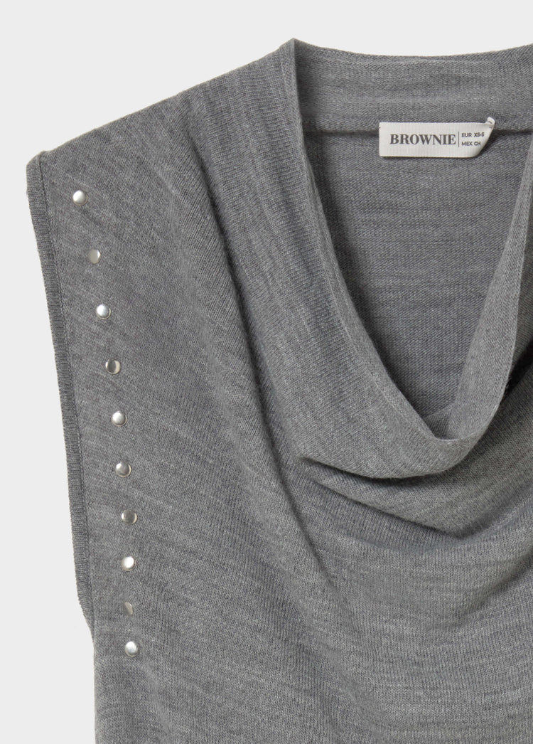 Top frunce tachas