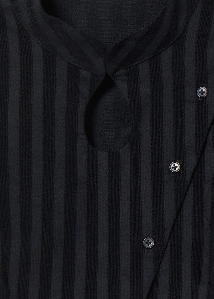 W27-0618-029-800_NEGRO_WEB1.jpg