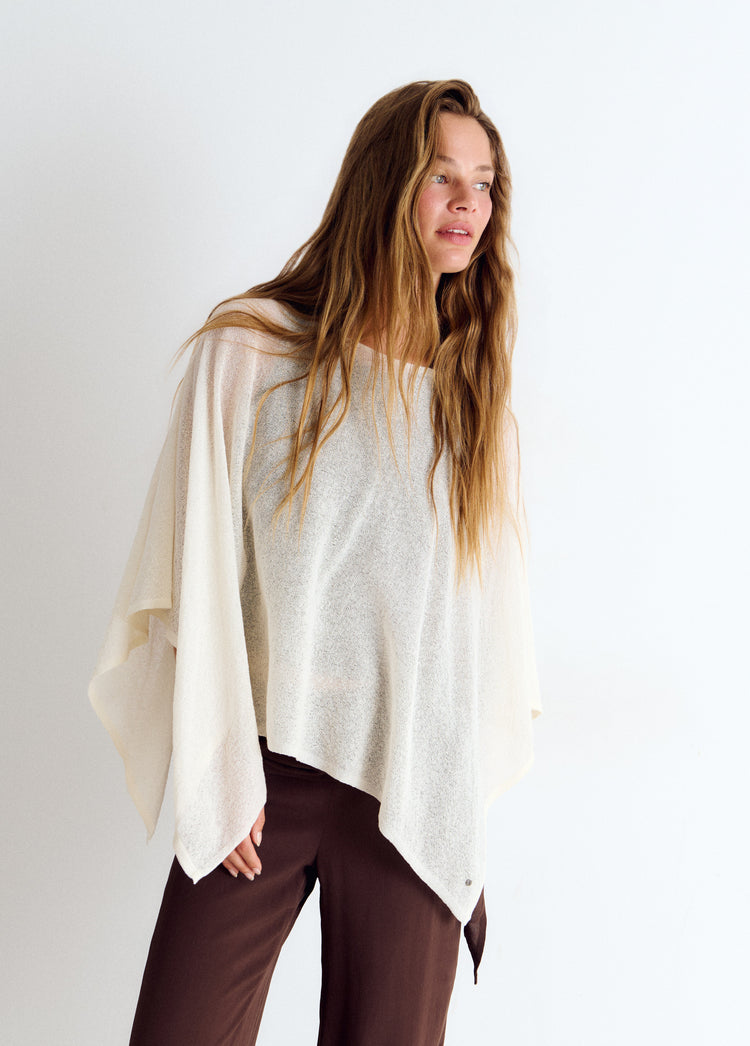 Feine Strickcape