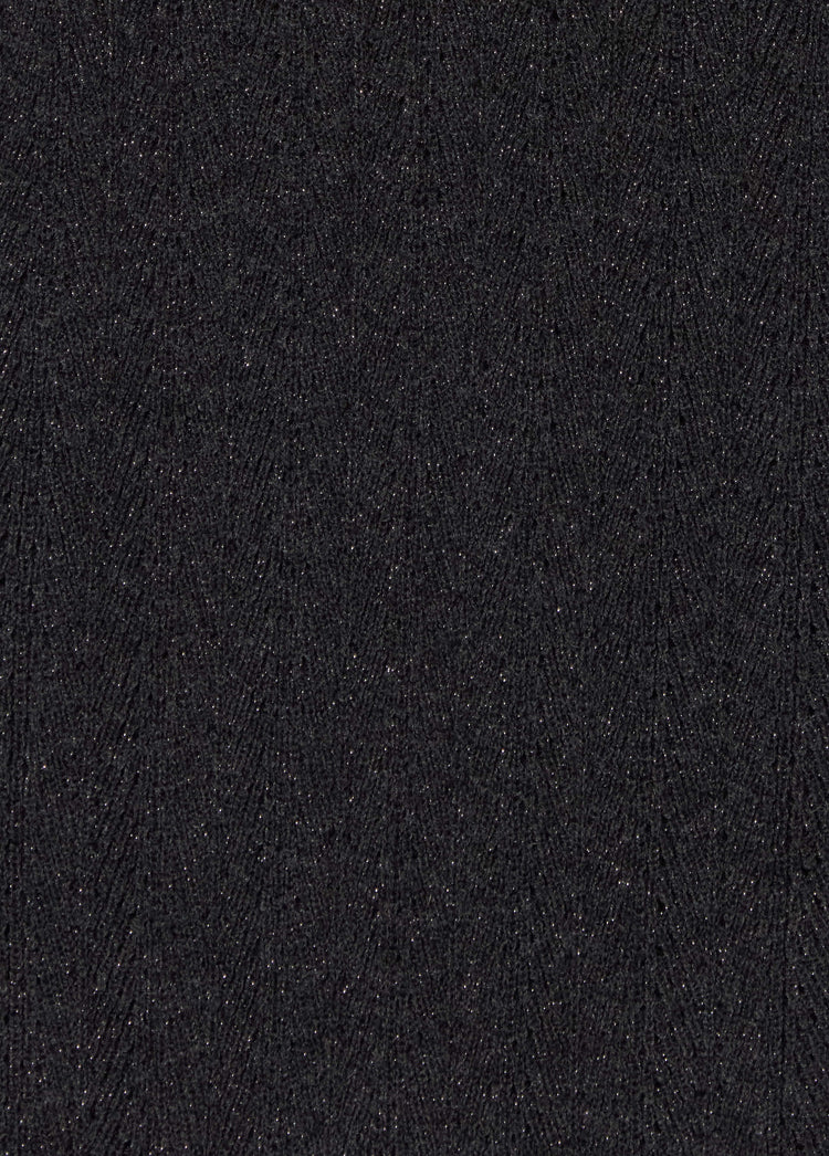 Vestido halter de punto negro con detalle de corte en la parte superior