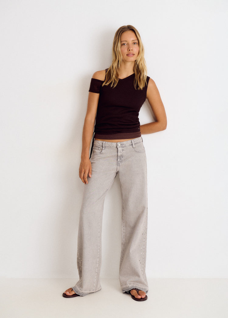 Jeans mit seitlichen Nieten