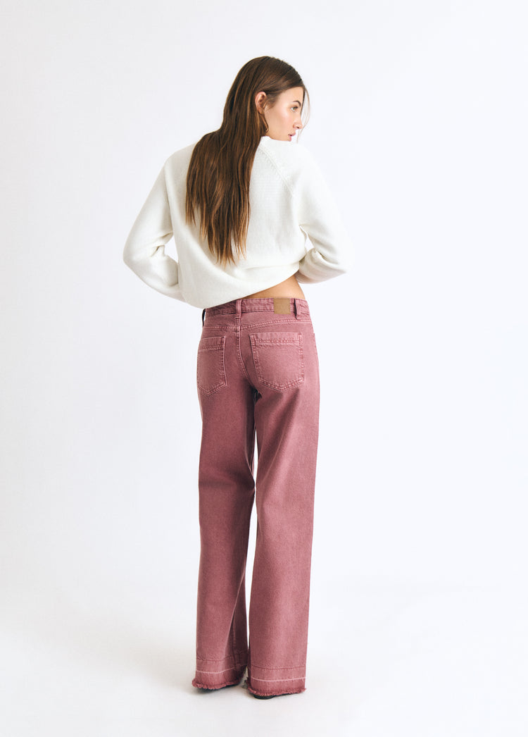 Trousers with front pockets