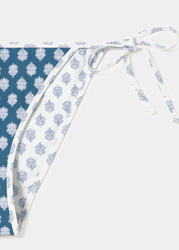 Wendbarer, gebundener Slip mit Print