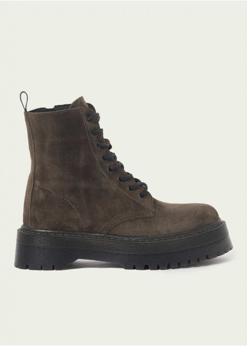 Bottes suède lacets