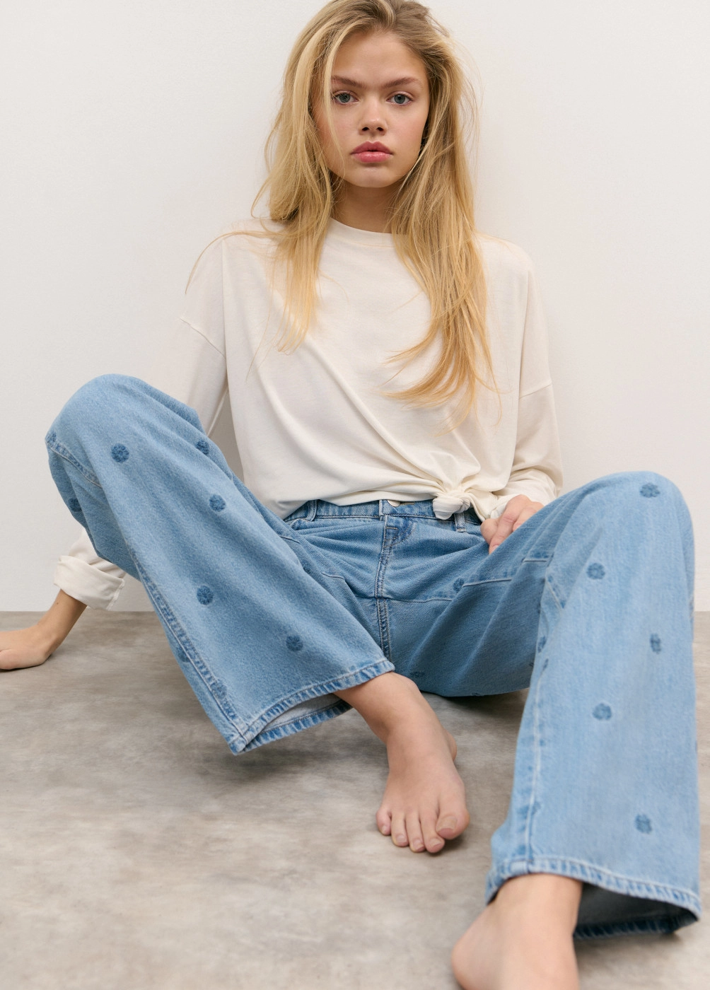 Jeans stickerei blume