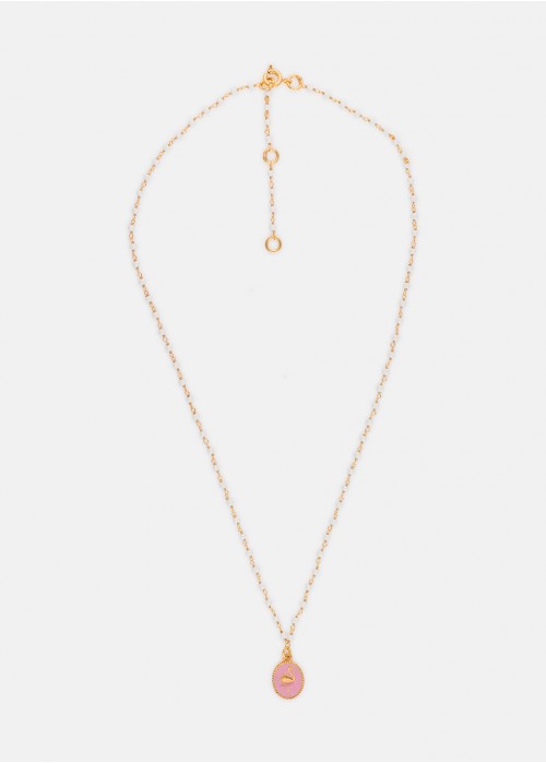Collier à petites boules avec une plaque laquée
