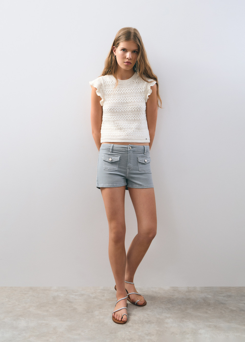 Short poches sur le devant