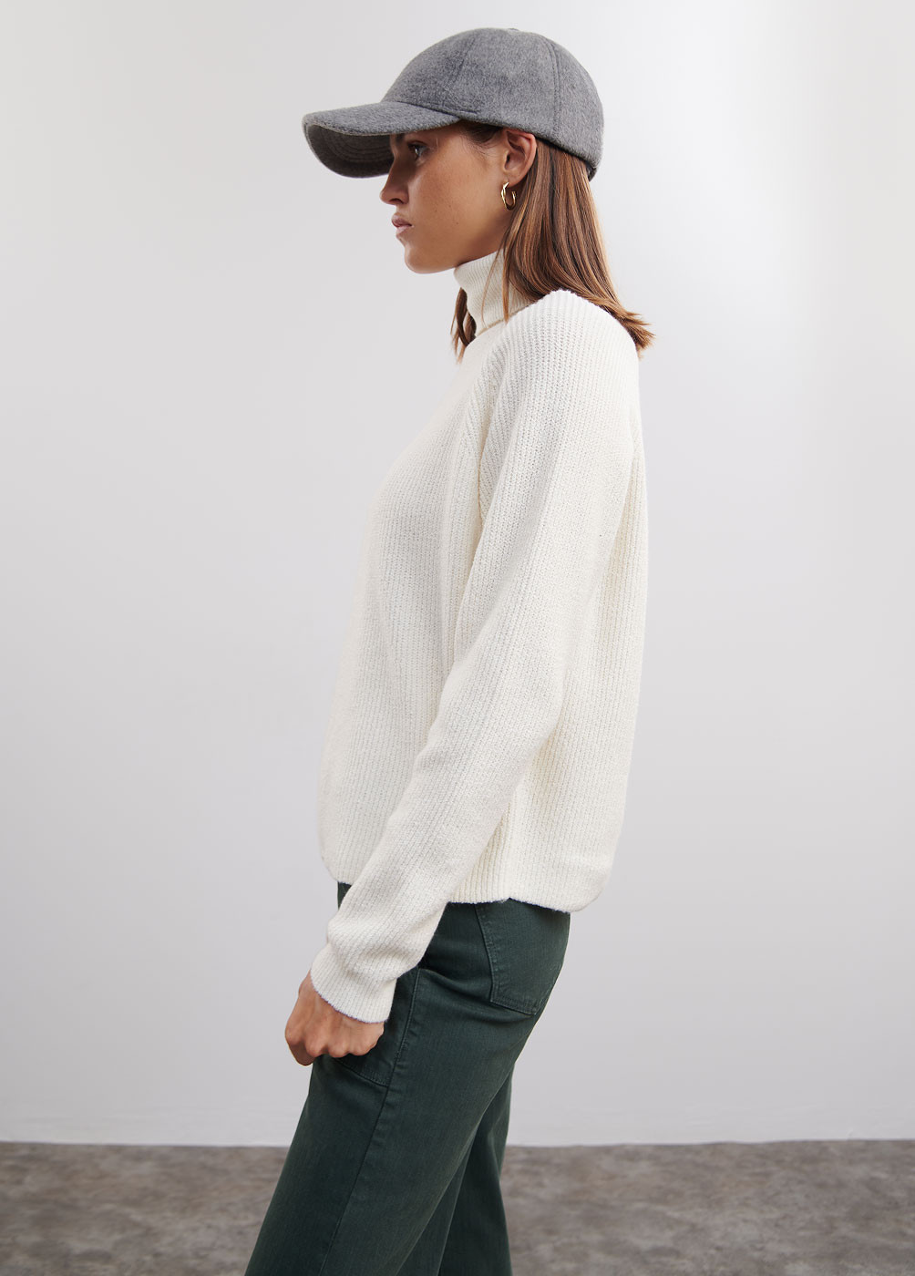 PULL-OVER COL MONTANT BASIQUE