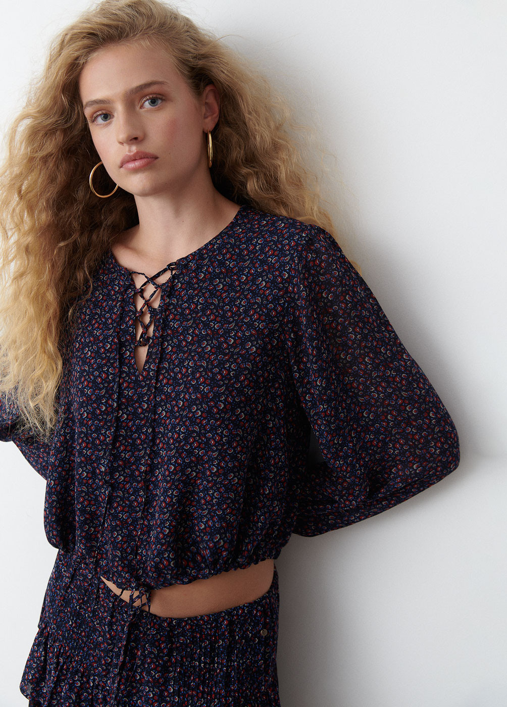 BLOUSE IMPRIMÉE À BRIDES...