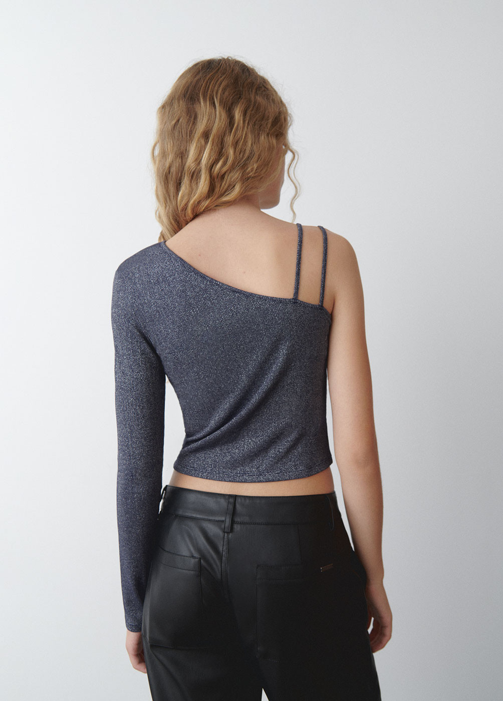 ASYMMETRISCH T SHIRT MET BANDJES