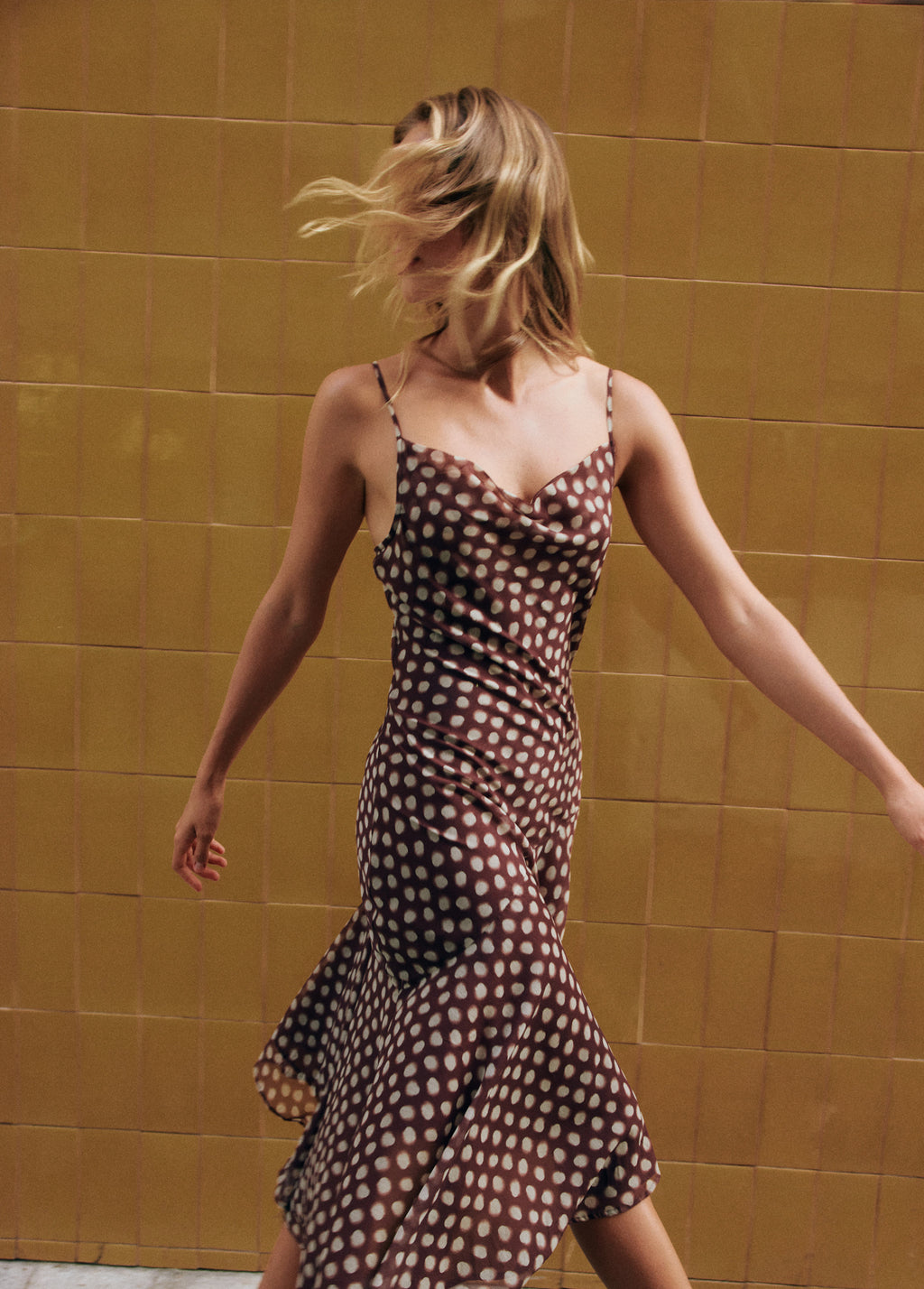 Long spaghetti-strap dress with a polka-dot print
