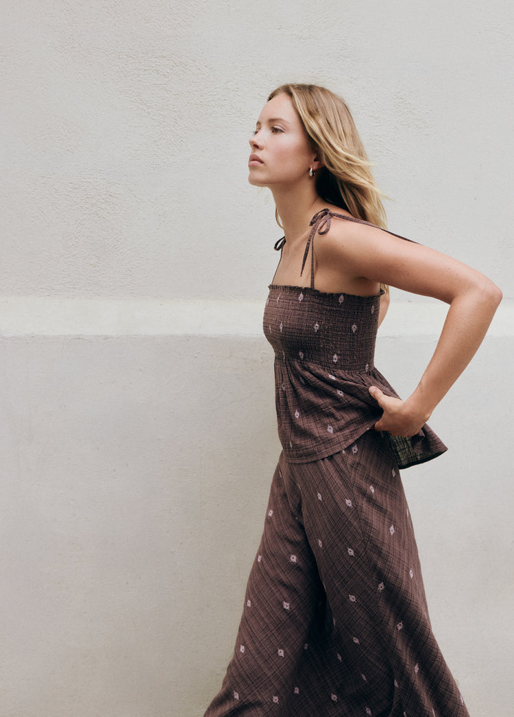 Long skirt with embroidery