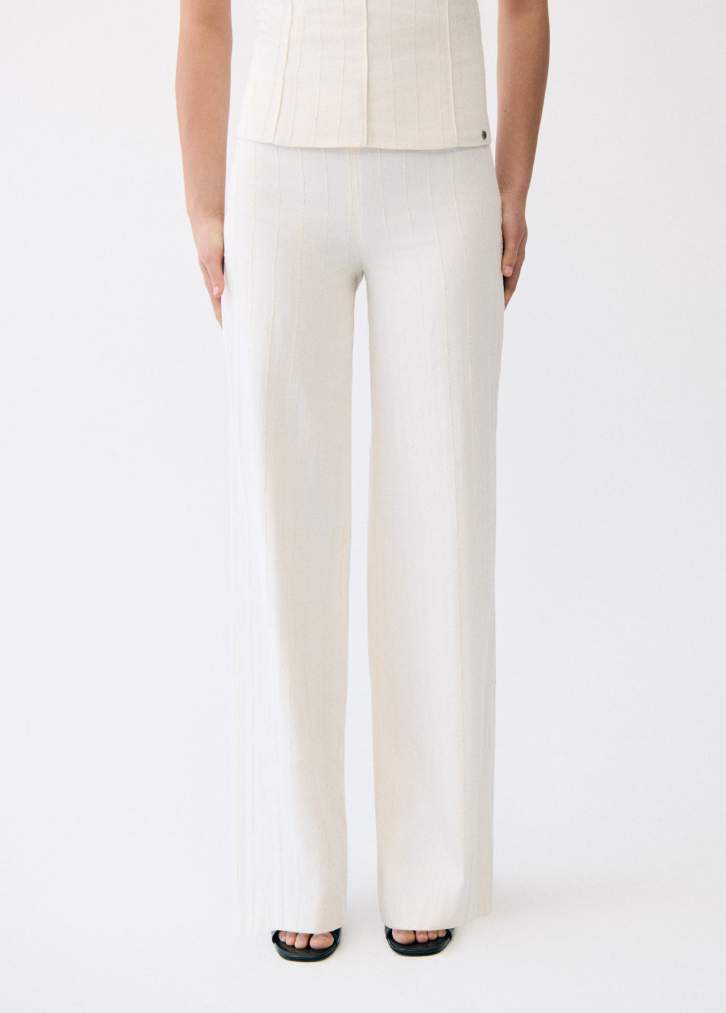 Pantalón tiro bajo tejido textura