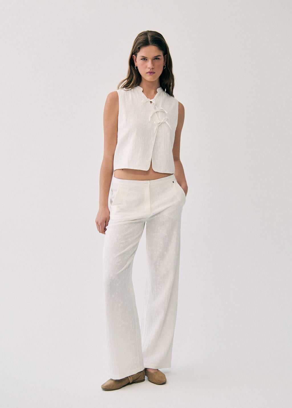 Pantalón bordados recto