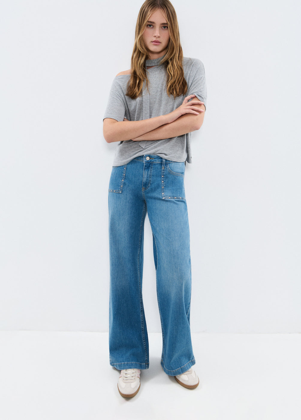Pantalón culotte tachas