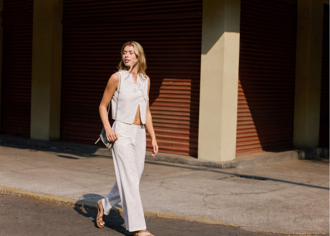 Chaleco bordado nudos