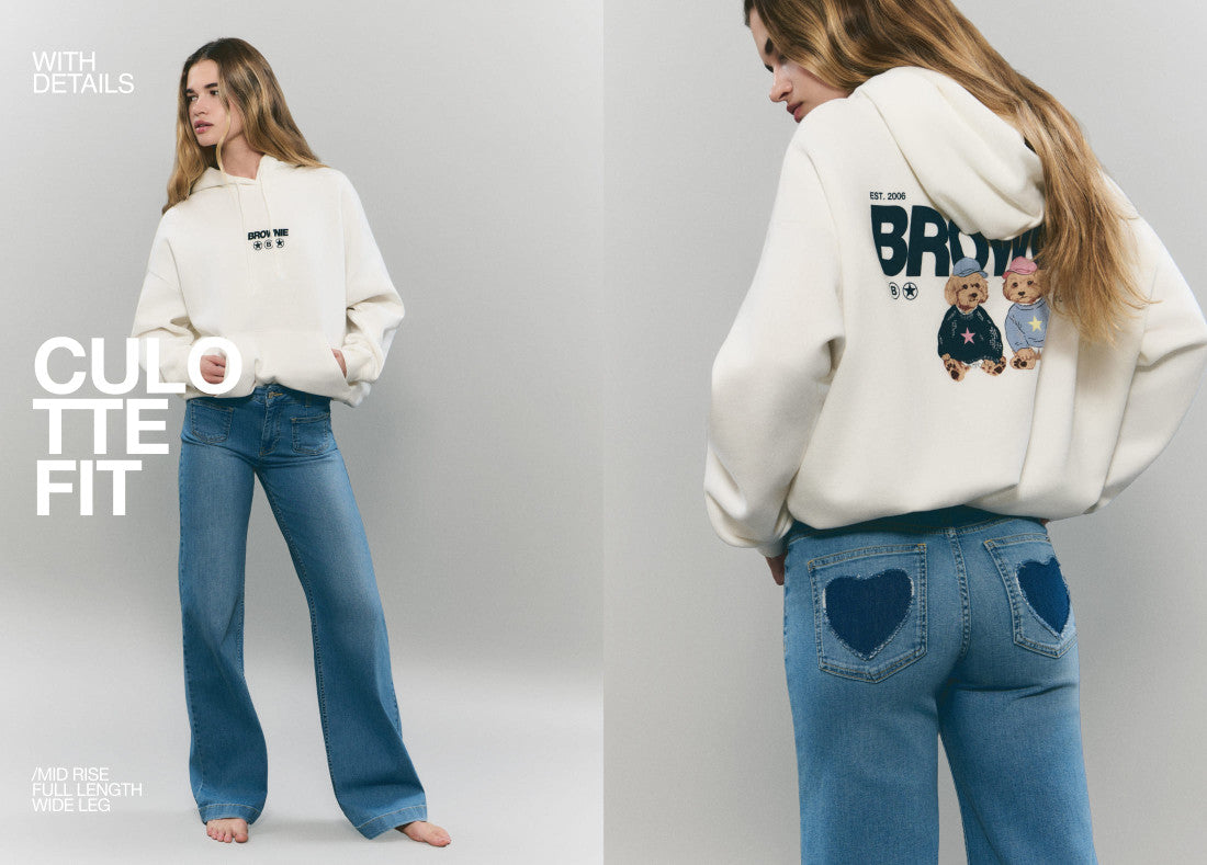 Jeans con tasca patch