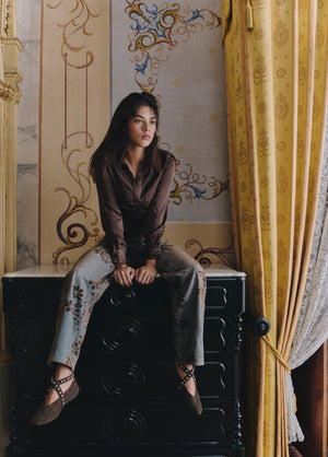 Ballerine à brides croisées cloutées