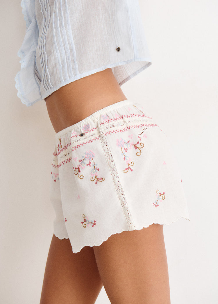 Short punto cruz