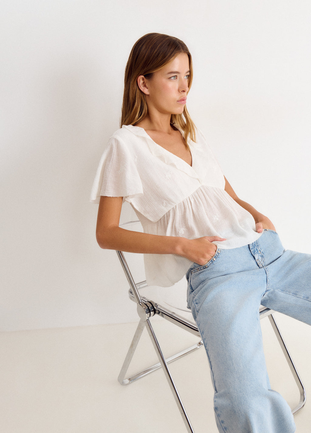 Blusa manga corta volantes