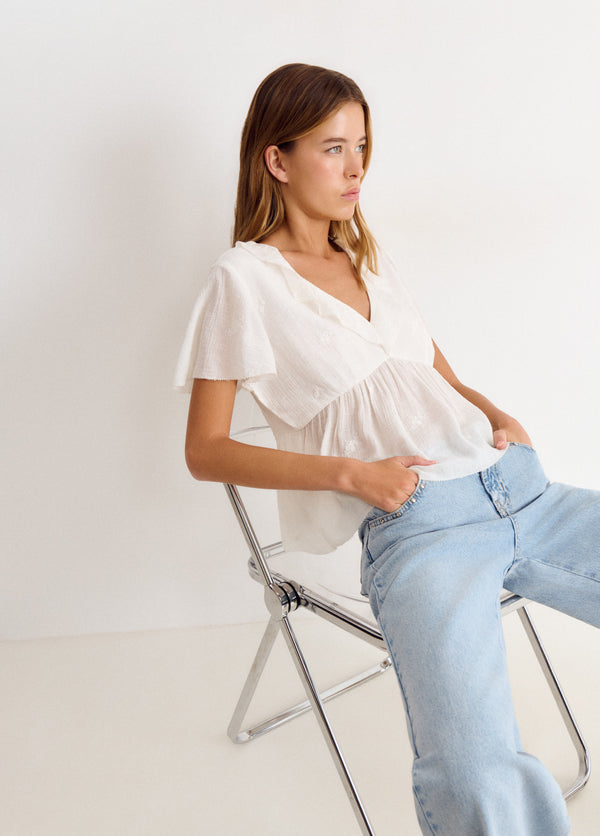 Blusa manga corta volantes