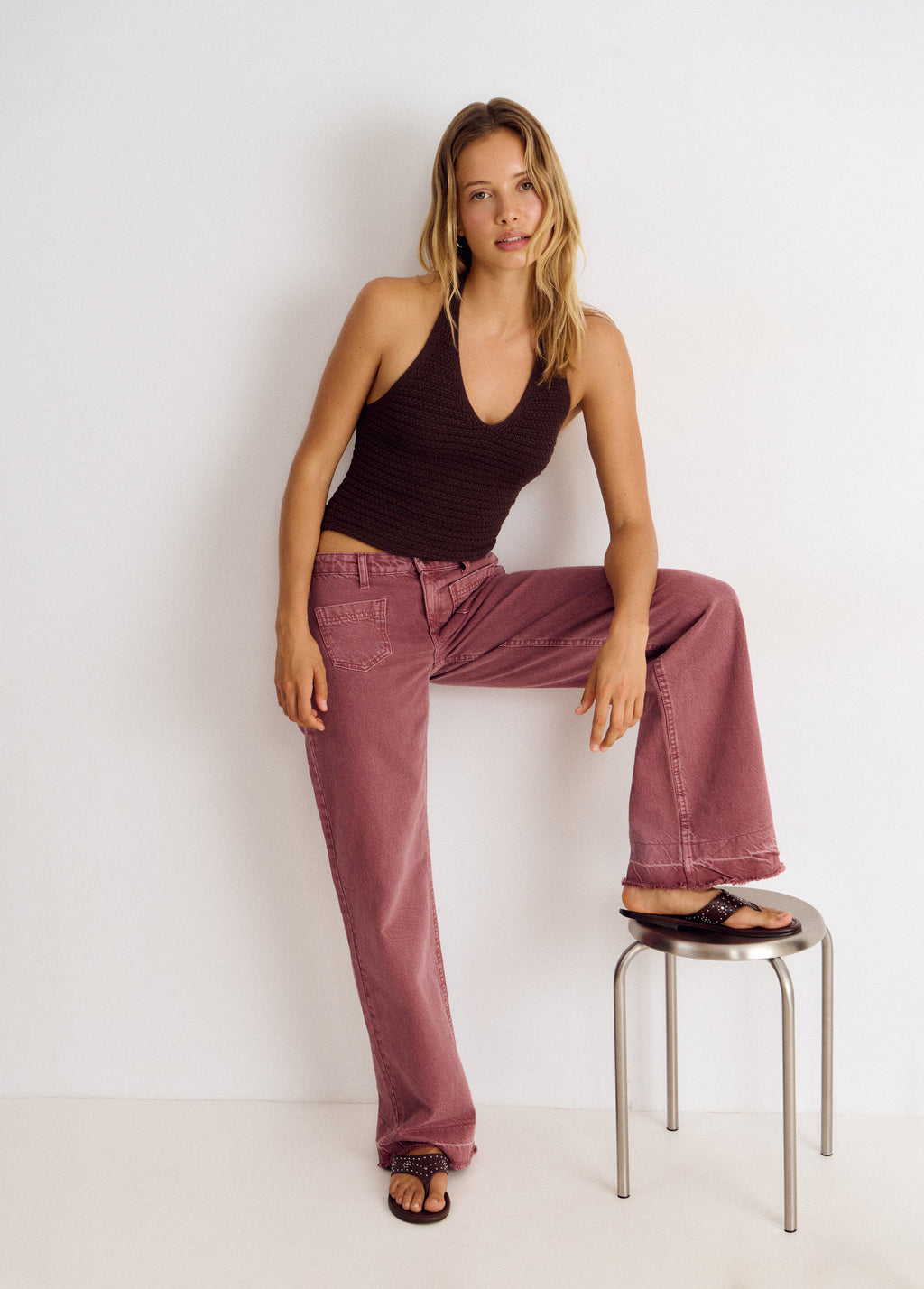 Trousers with front pockets