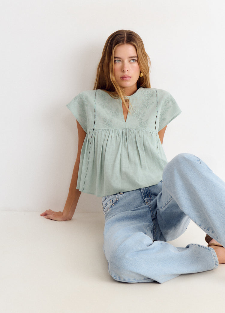 Blusa bordados