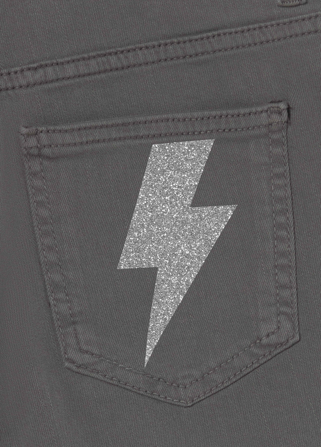 Short avec patch pailleté