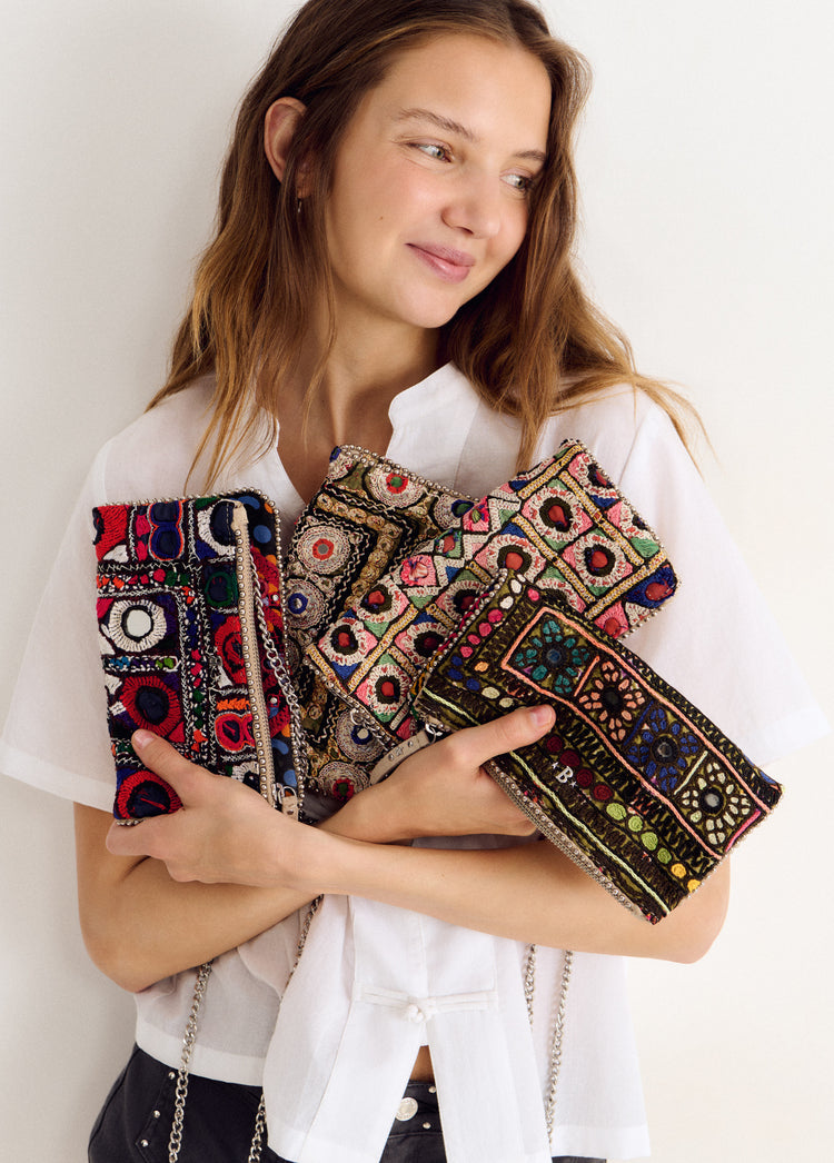 Bolso solapa espejos y bolitas