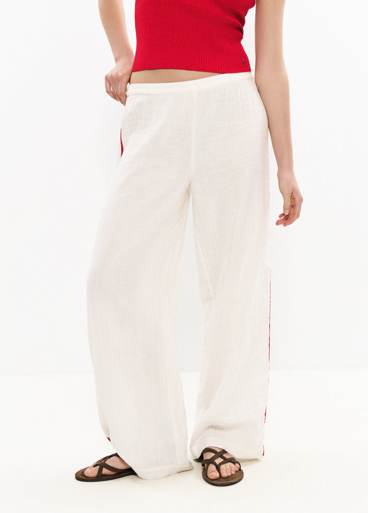Long pants with side stripe