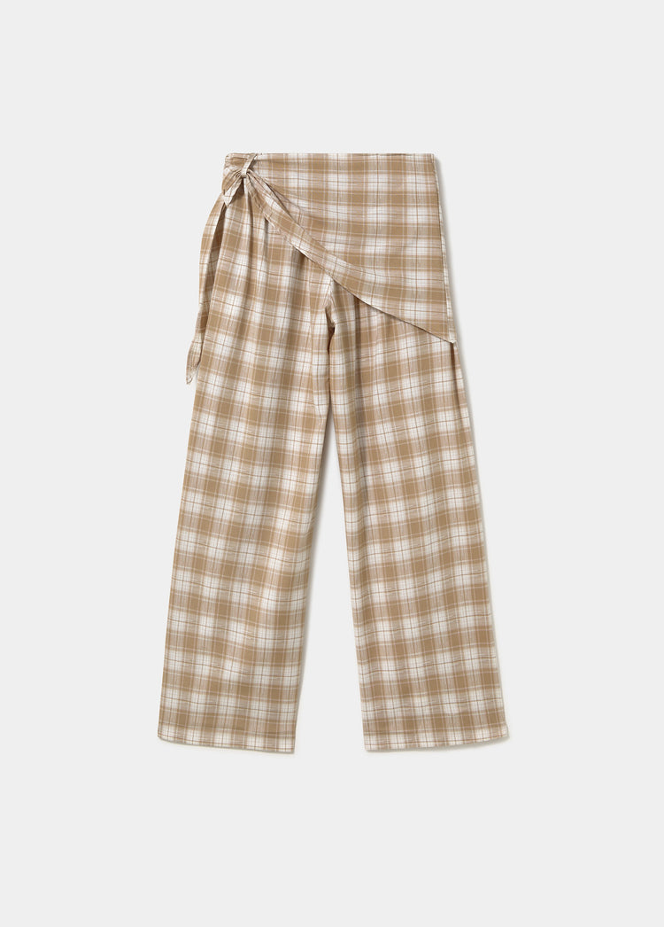 Pantalón cuadros detalle pañuelo