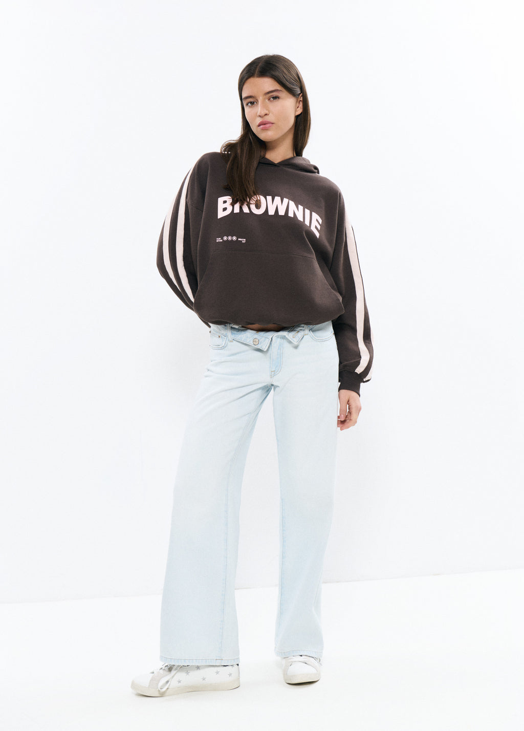 Jeans with turned-up waistband