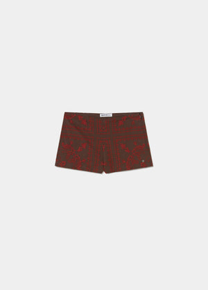 Contrast embroidered short