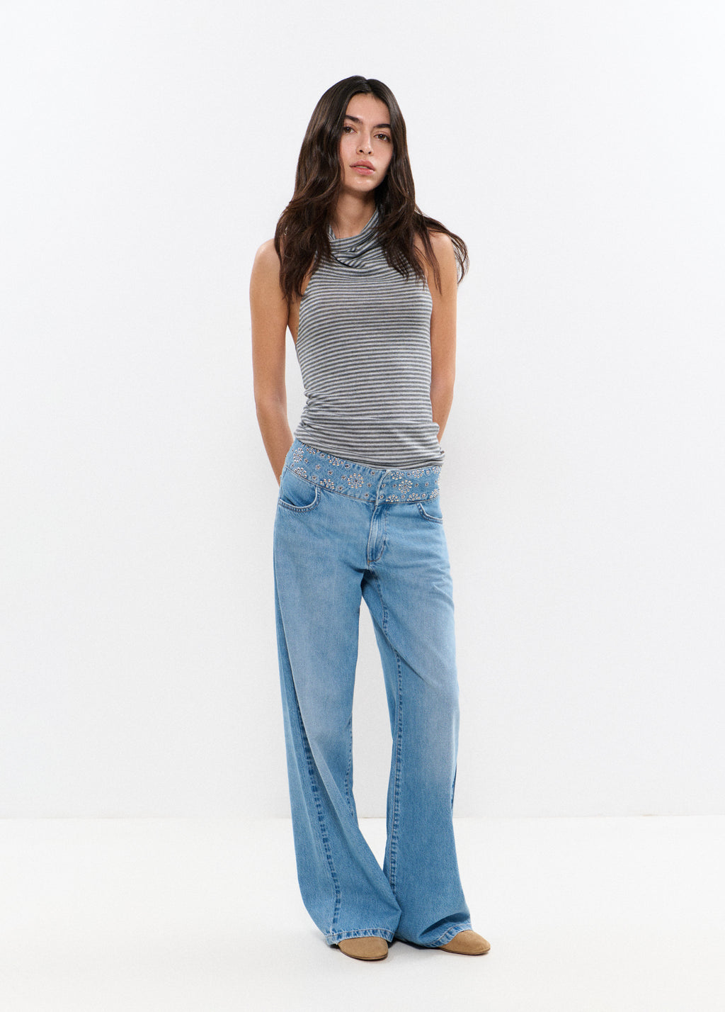 Jeans cinturilla ancha bordada