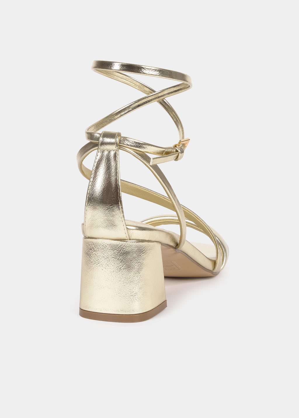 Sandale à talon et lanières