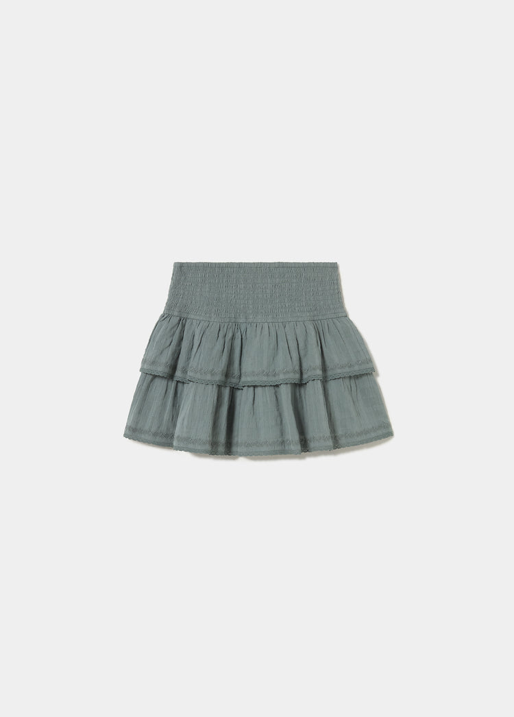 Romantic ruffle skirt