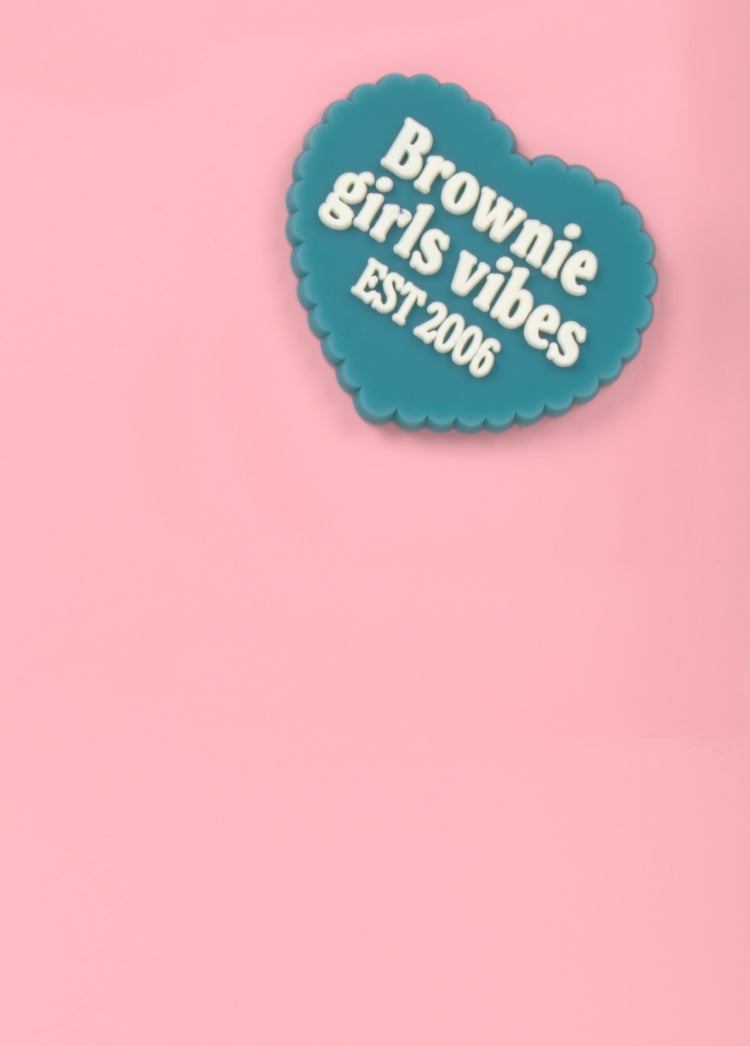 Capa para iPhone 16 muk x brownie