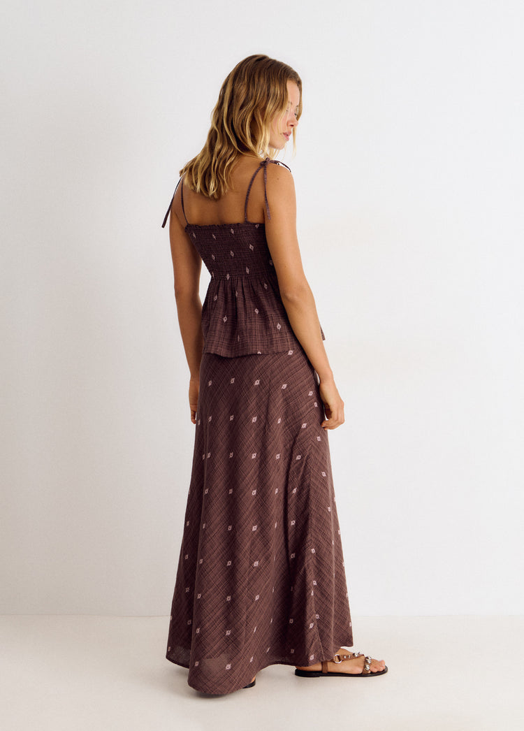 Long embroidered skirt