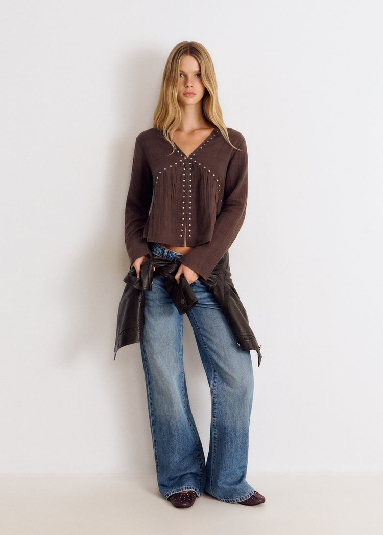 Long-sleeved V-neck blouse with studs