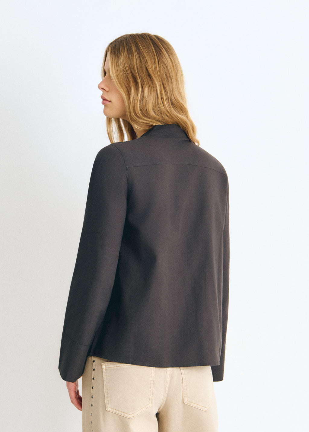 Blusa detalle botones tipo napoleon