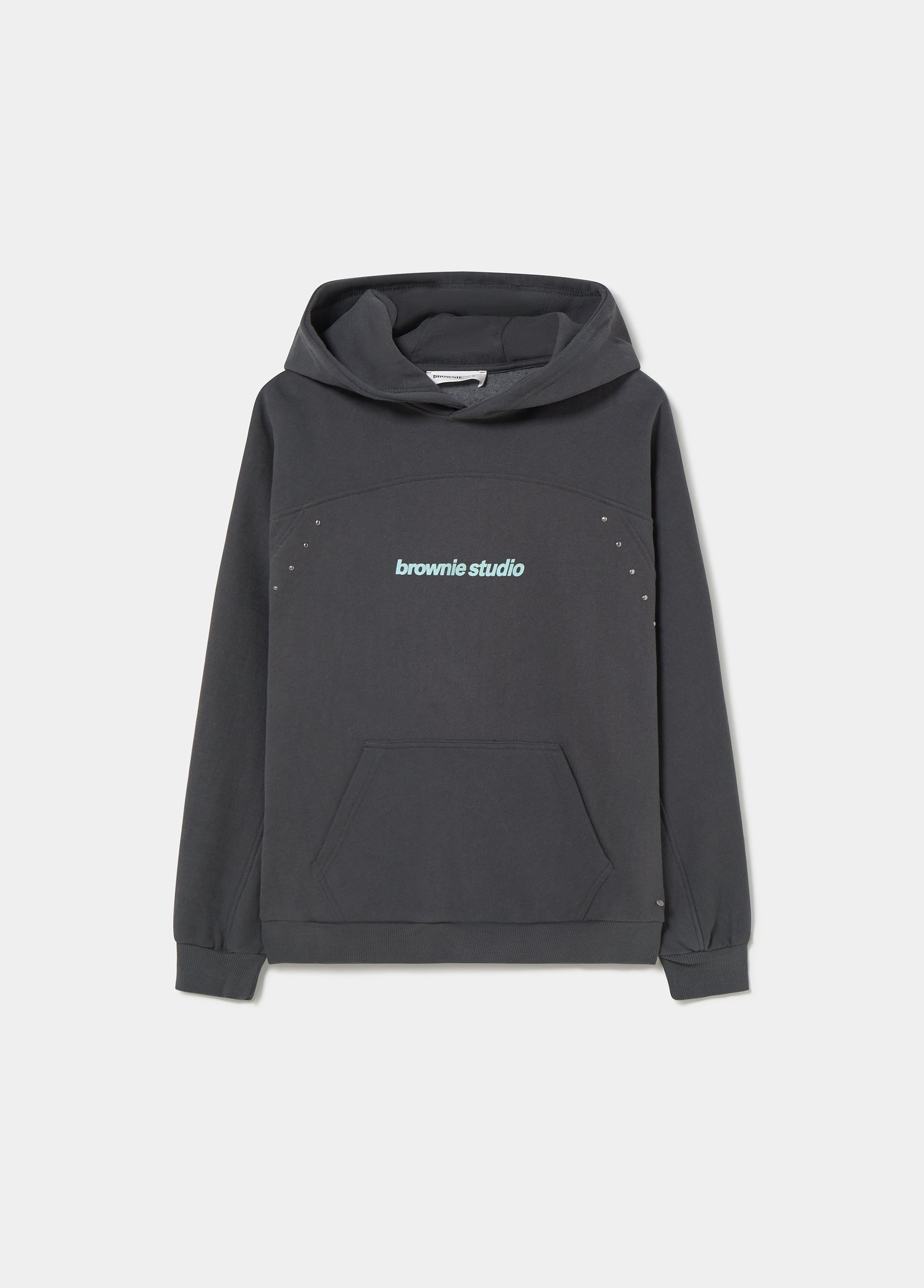 Sudadera de capucha en gris oscuro con logotipo y detalles de tachas en la espalda