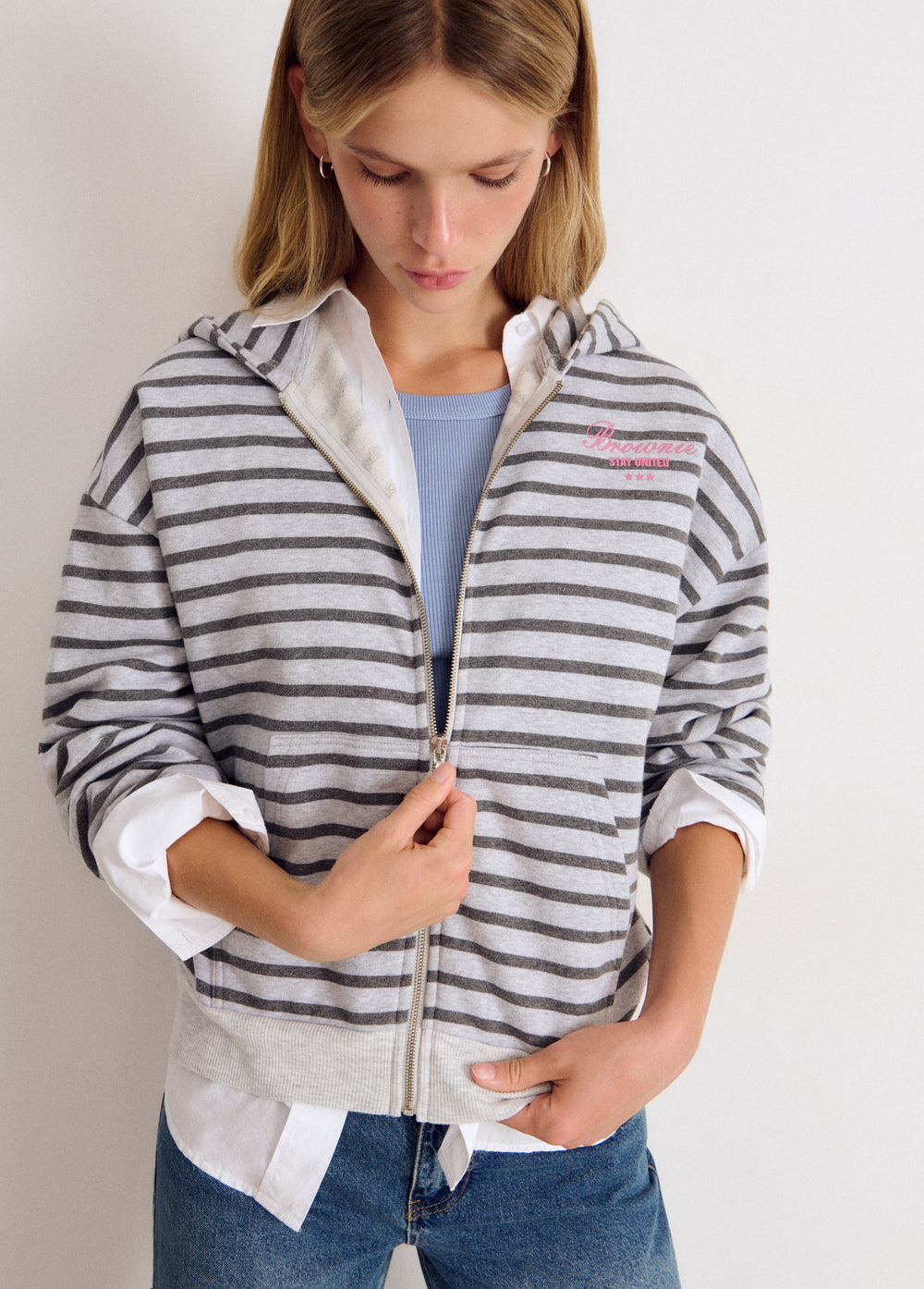 Sweatshirt met rits, streep en borduursel