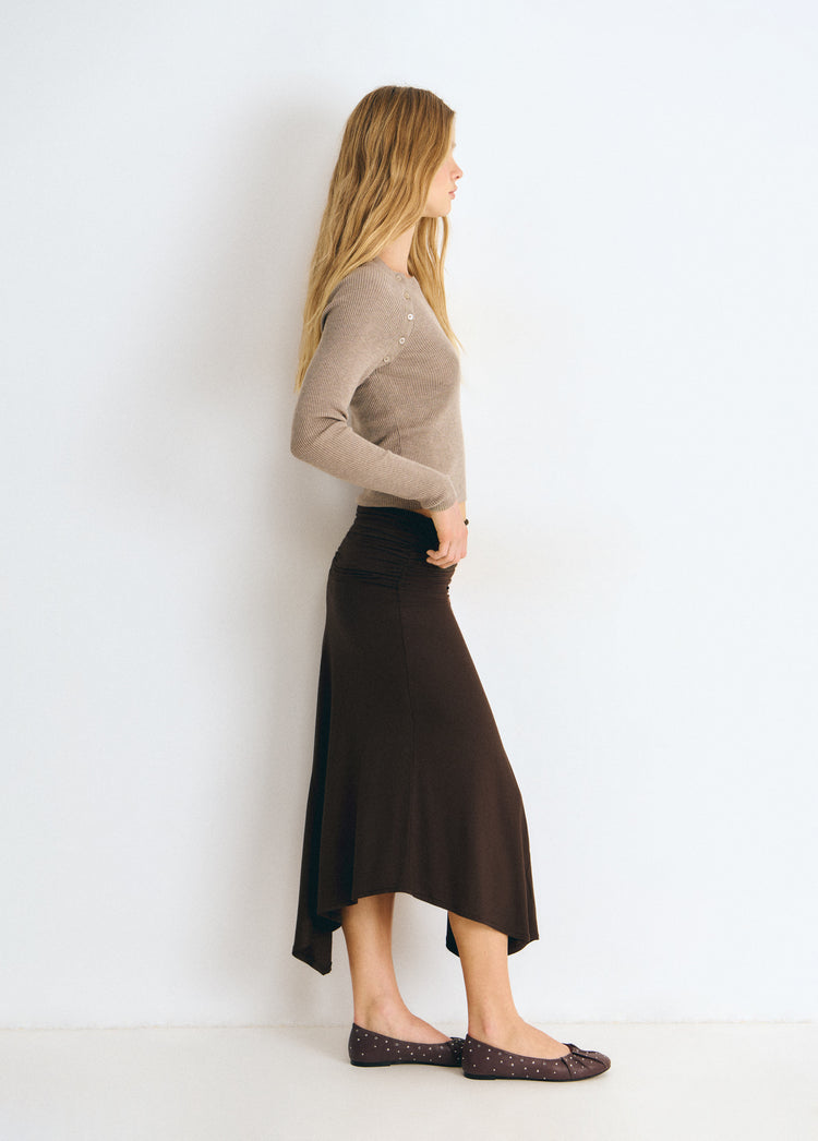 Asymmetrical skirt with waistband