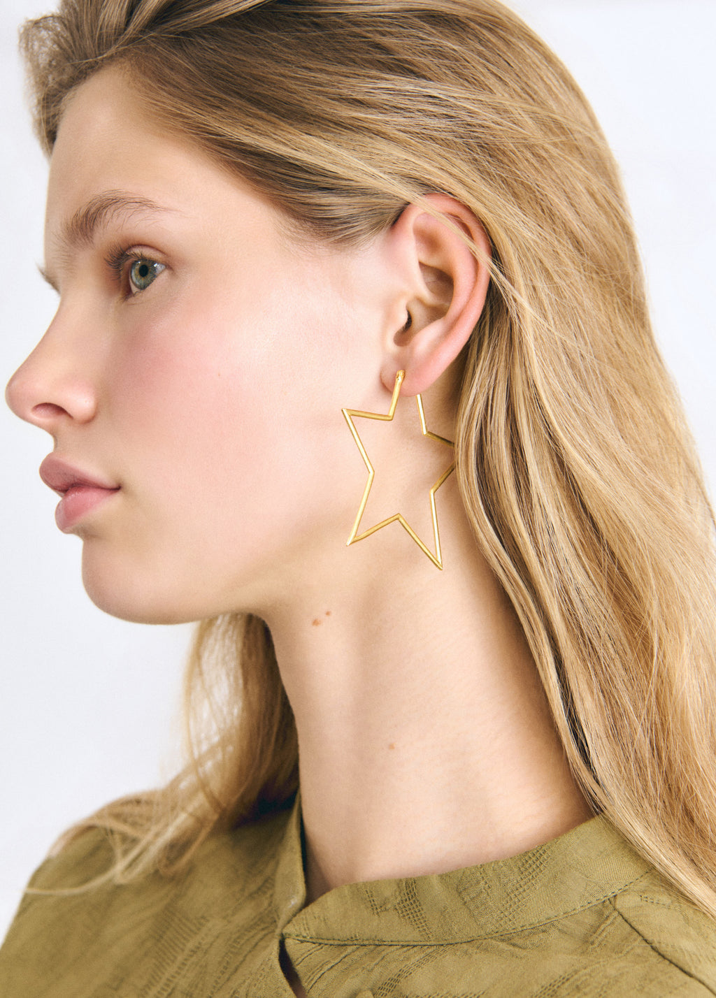 Large star earrings