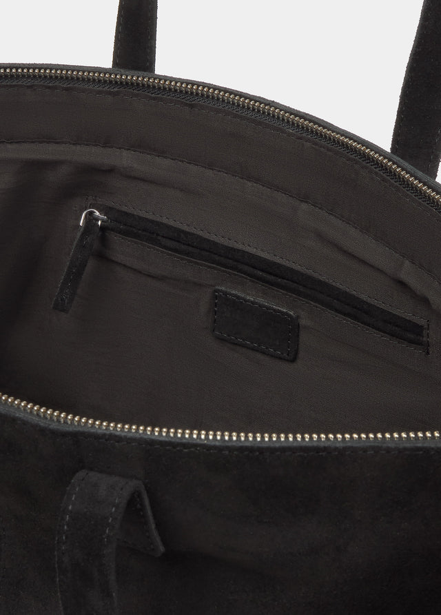 Sac cabas avec ailes et clous métalliques