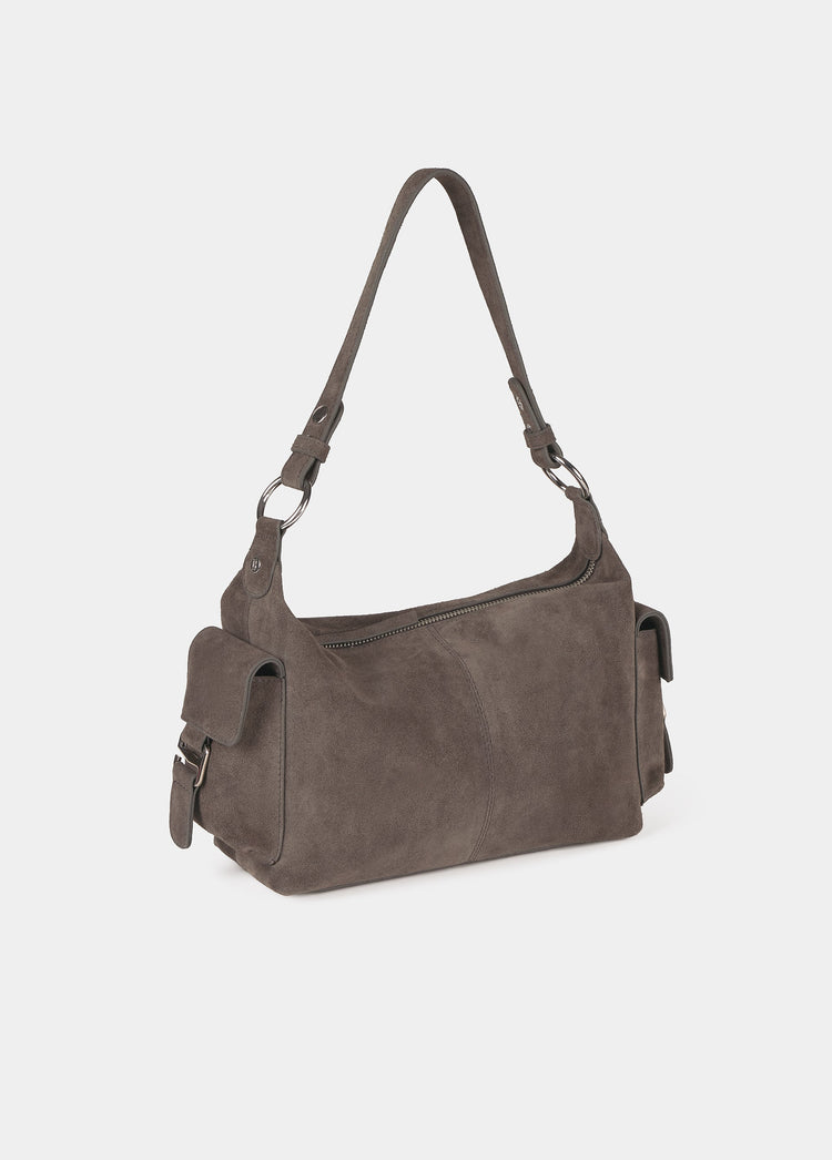 Bolso de hombro en gris oscuro con bolsillos laterales visto de frente
