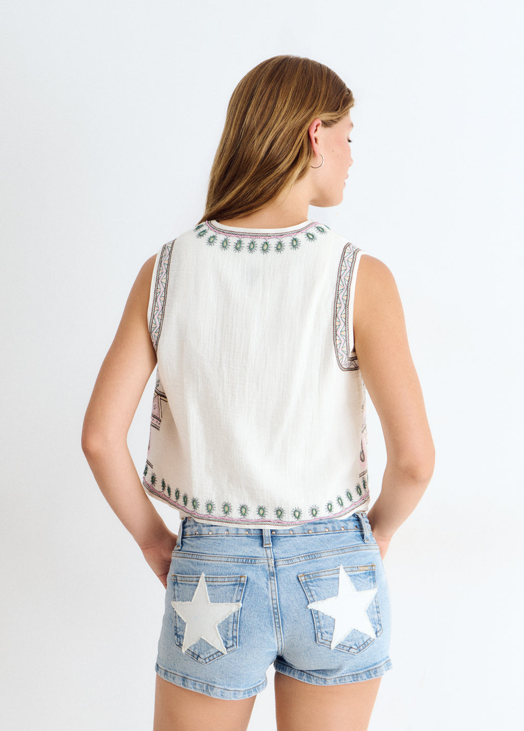 Geborduurd vest