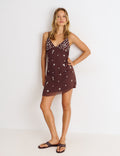 Vestido tirantes bajo pico